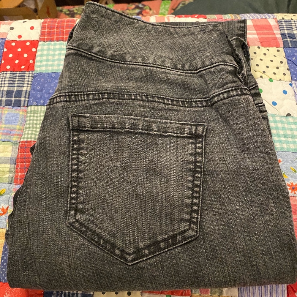 Torrid Distressed Skinny Jean Size 10